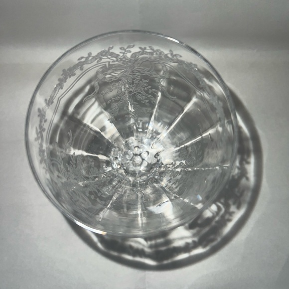 Glass Footed Clear Intricate Floral Etched Tumbler Vintage Elegant Wine Water - Picture 7 of 8